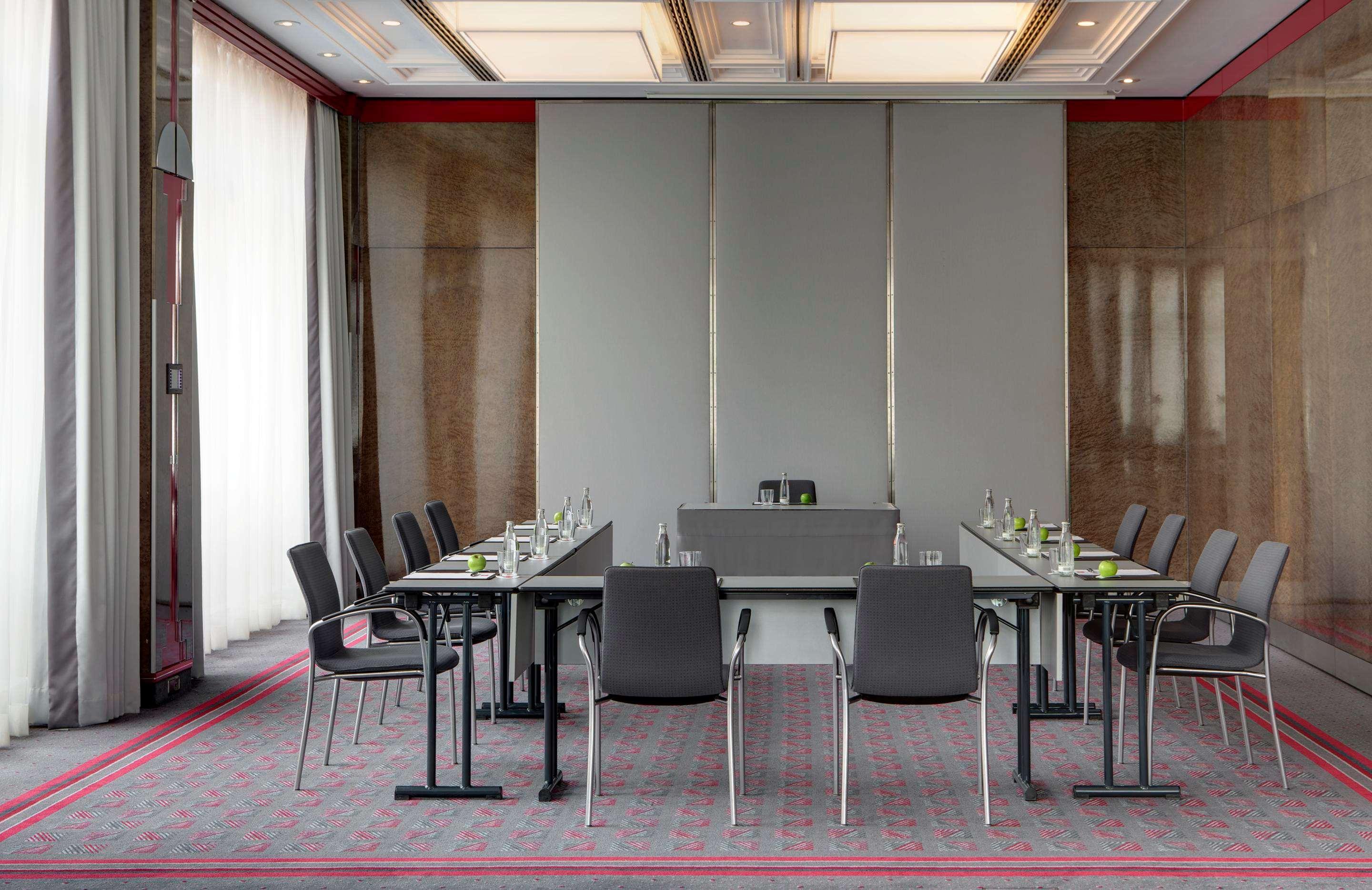 Steigenberger Airport Hotel Frankfurt Frankfurt am Main Ngoại thất bức ảnh